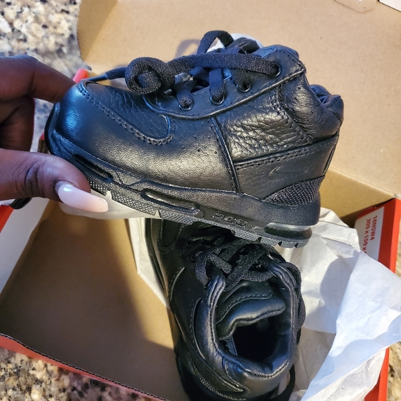 Nike ACG Boots - Picture 1 of 4